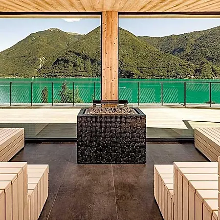 Aria Retreat & - The Leading Of The World